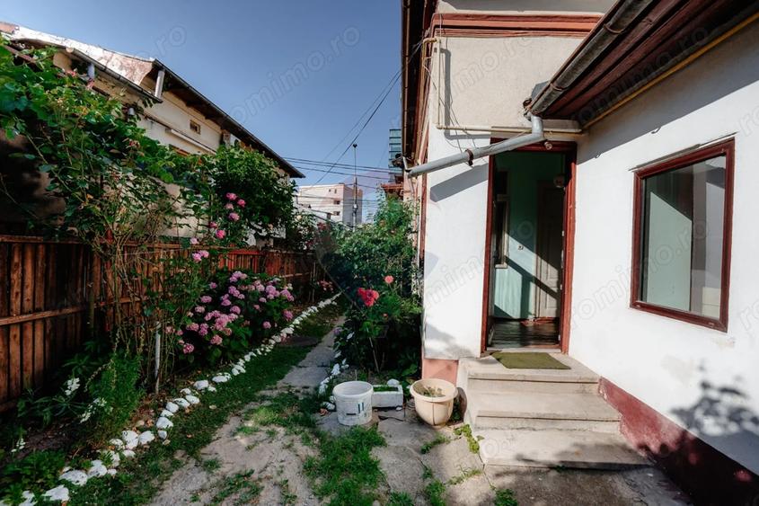 Casa + teren de vanzare in centrul Pite?tiului, Strada Egalita?ii - 12