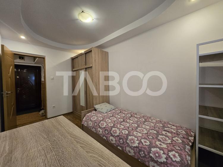 Apartament cu 3 camere semidecomandat, mobilat în Țiglari
