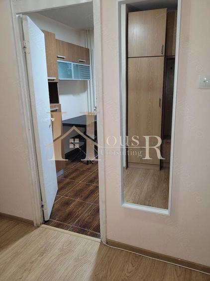 Apartament cu 2 camere decomandat, mobilat în Soarelui