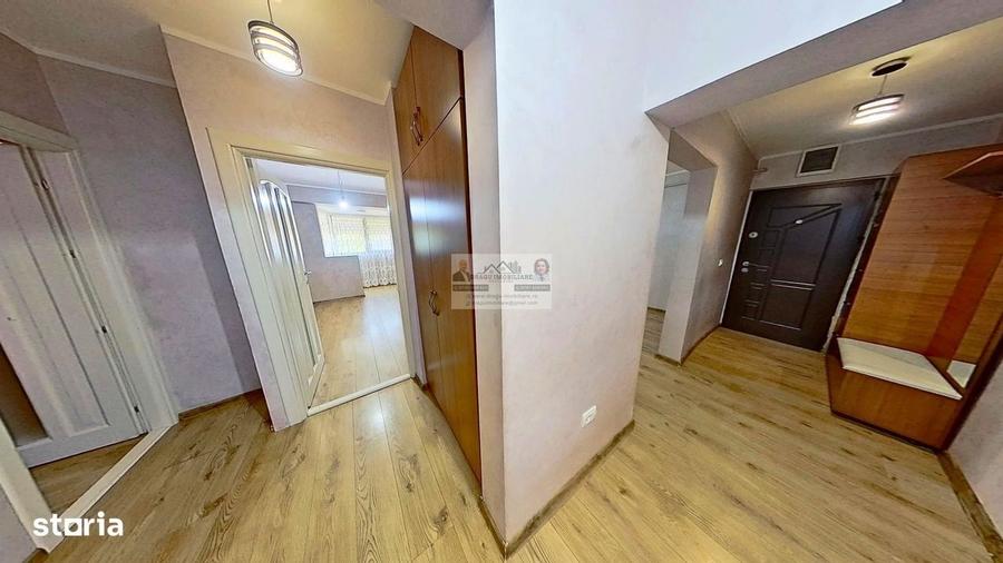 Apartament cu 2 camere decomandat în Central