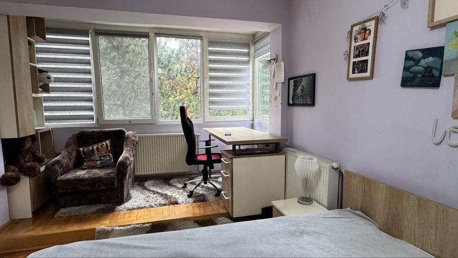 Apartament cu 3 camere nedecomandat în Grigorescu