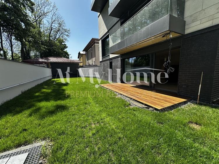 Apartament cu 4 camere decomandat în Kiseleff