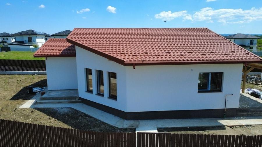 Casă cu 3 camere în Valea Ursului