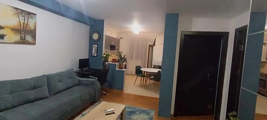 Apartament cu 2 camere semidecomandat în Florești