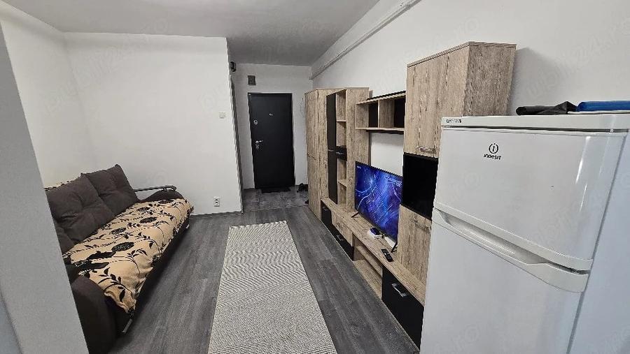 Garsonieră semidecomandată în Central