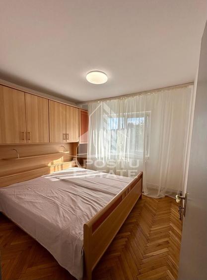 Apartament cu 3 camere decomandat în Complex Studențesc