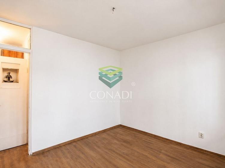 Apartament cu 3 camere decomandat în Dristor