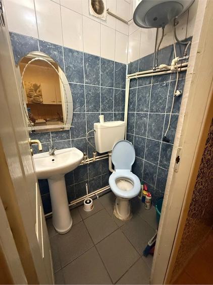Garsonieră decomandată în Central