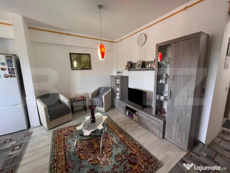 Apartament cu 2 camere semidecomandat în Central