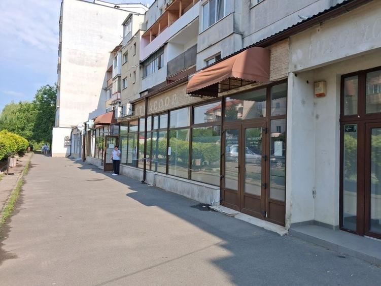 Spațiu comercial, de 98 mp, în Central