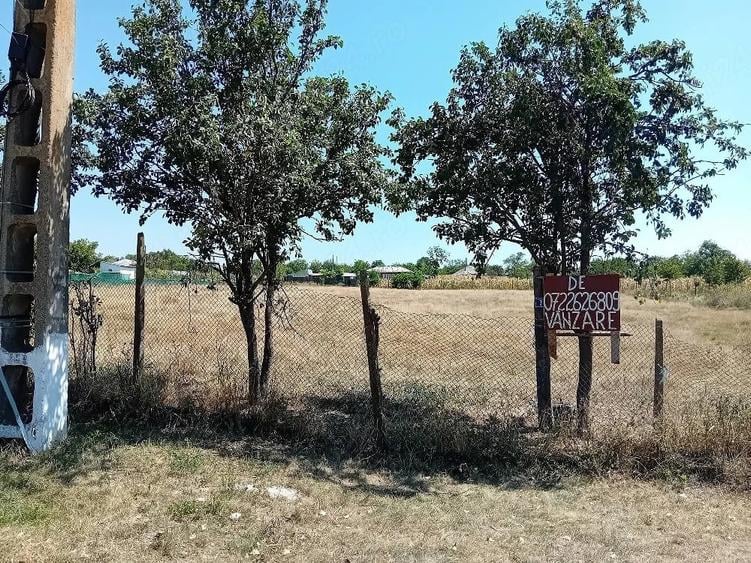 Teren de 5834 mp, în Central