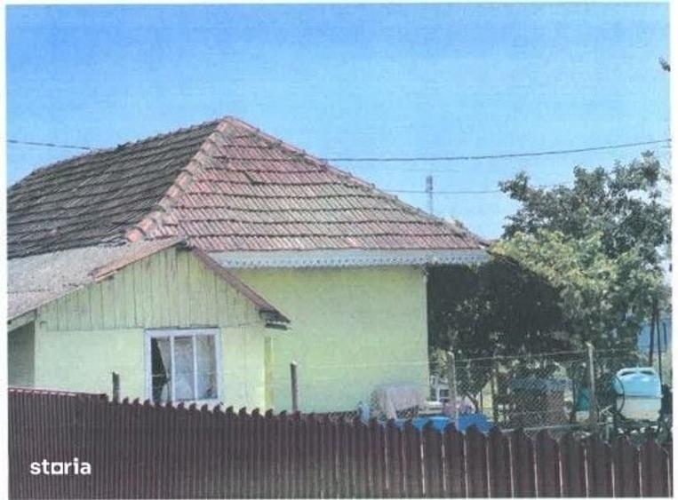Casă cu 3 camere în Vetrișoaia
