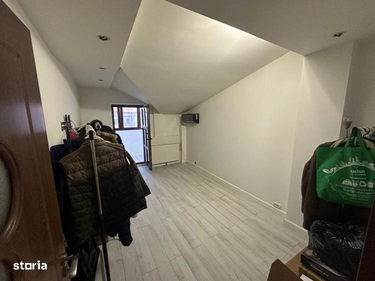 Apartament cu 3 camere decomandat, mobilat în Rovine