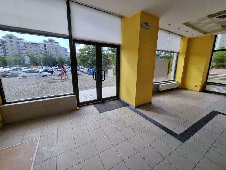 Spațiu comercial, de 110 mp, în 9 Mai
