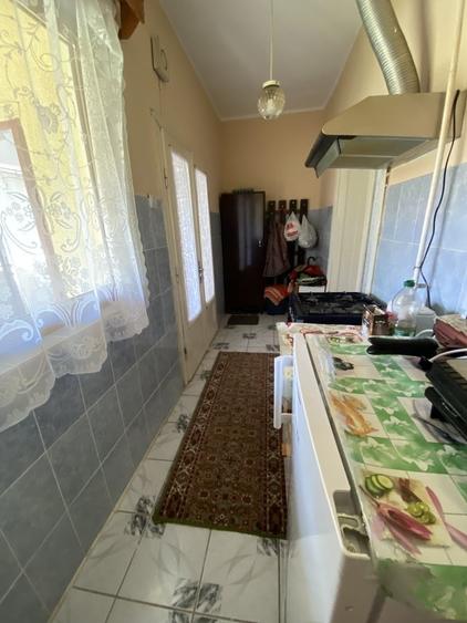 Casă cu 2 camere cu Teren 1742 Mp în Central