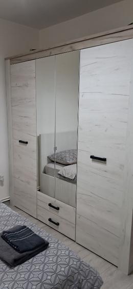 Apartament cu 2 camere decomandat, mobilat în Tomis Nord