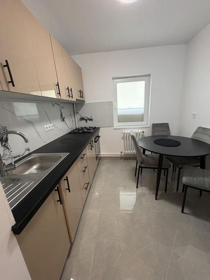 Apartament cu 3 camere în Alexandru cel Bun — fotografia 3
