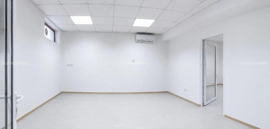 Spațiu comercial, de 300 mp, în Central