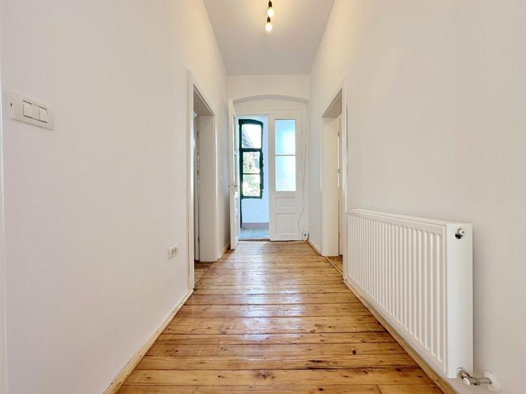 Apartament cu 3 camere decomandat în Bălcescu