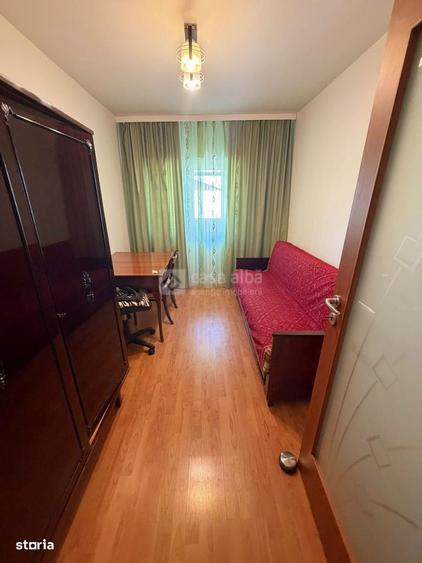 Apartament cu 3 camere decomandat, mobilat în Dacia