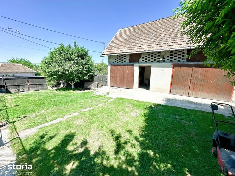 Casă cu 4 camere cu Teren 998 Mp în Central