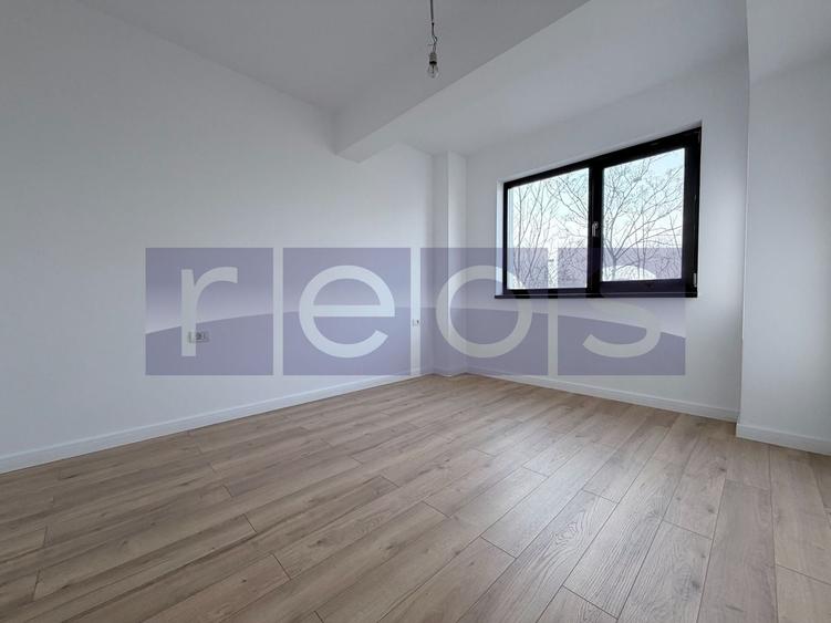 Apartament cu 3 camere decomandat în Străulești