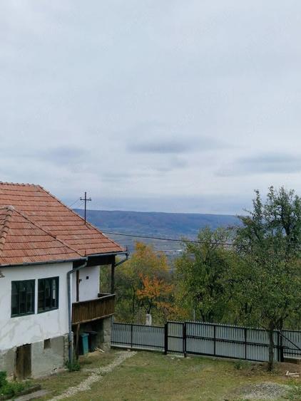Casă cu 2 camere cu Teren 2054 Mp în Atia