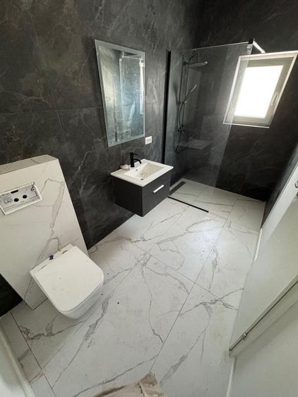 Casă individuală cu 4 camere cu Canalizare în Tunari
