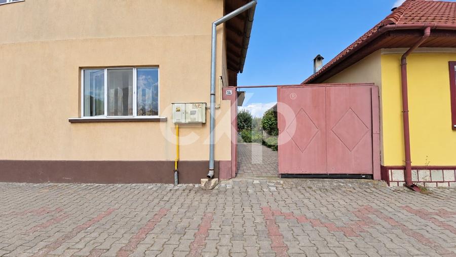 Casă individuală cu 7 camere cu Canalizare în Ghimbav