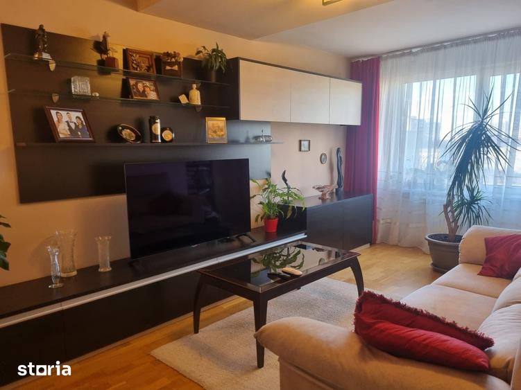 Apartament cu 3 camere, mobilat în Circumvalațiunii