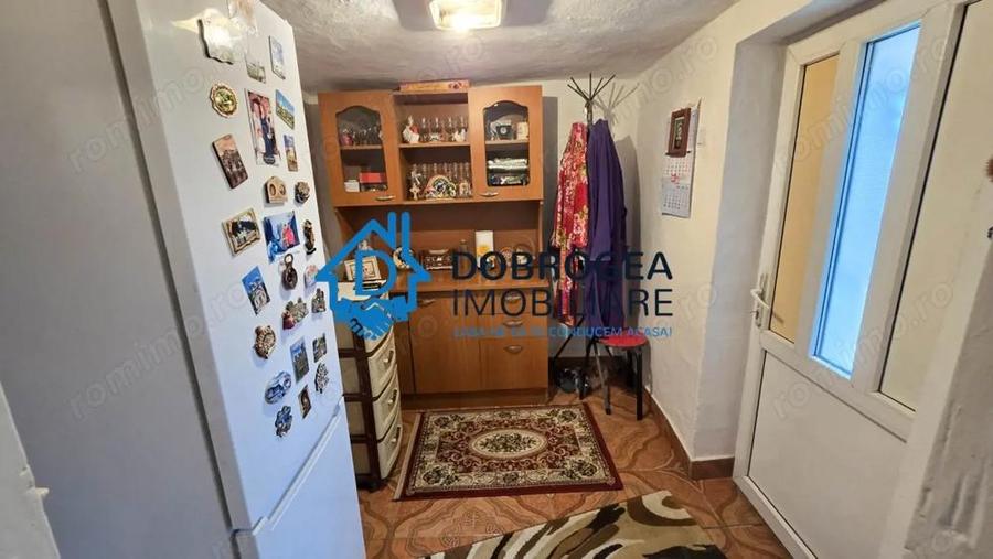 Casă cu 3 camere cu Teren 1975 Mp în Păcii