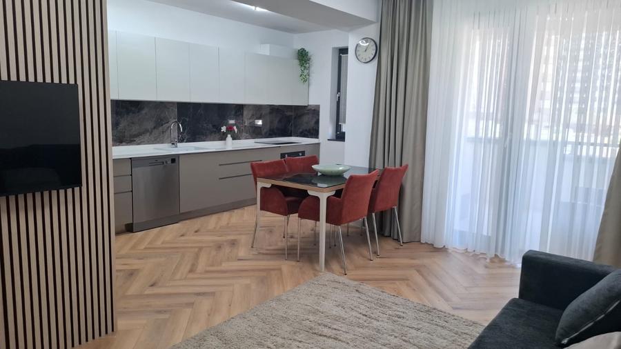 Apartament cu 2 camere, mobilat în Pipera