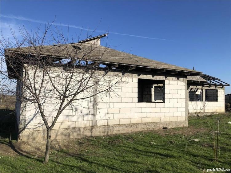 Casă cu 7 camere în Berteștii de Sus