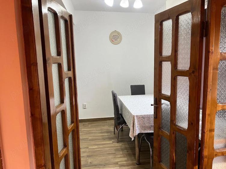 Apartament cu 3 camere decomandat în Chișoda