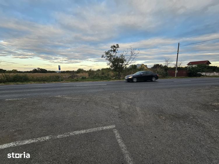 Teren de 3100 mp, în Vânători