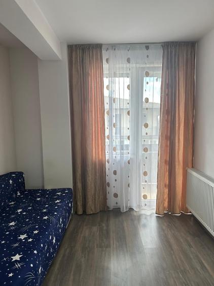 Apartament cu 2 camere semidecomandat în Florești