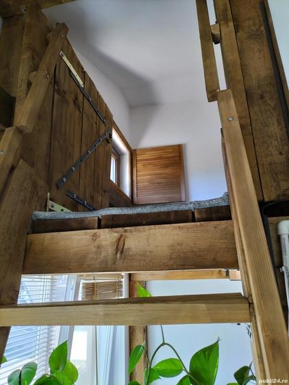 Apartament cu 4 camere semidecomandat în Florești