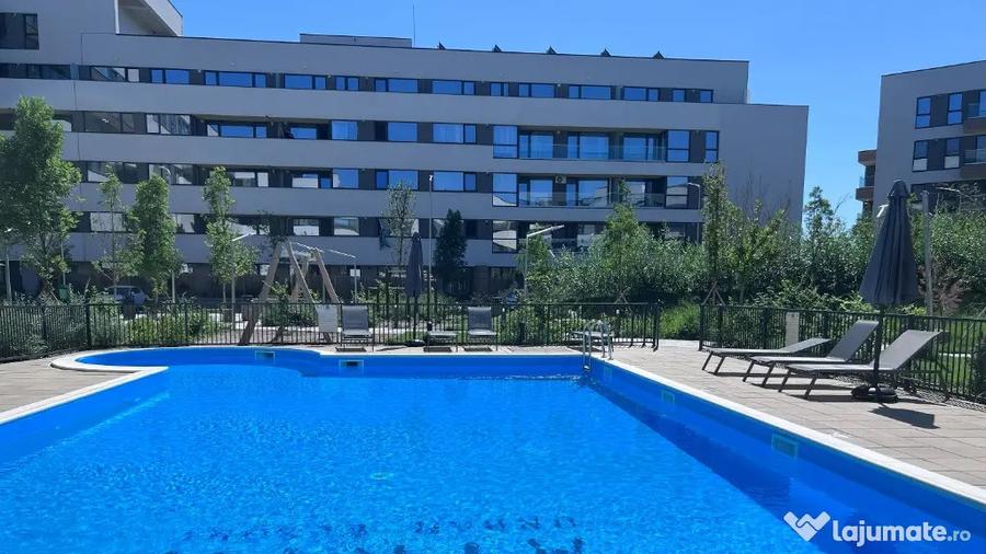 Garsonieră decomandată în Est