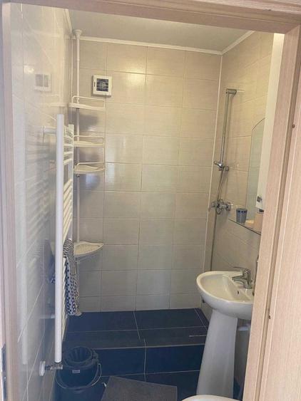 Apartament cu 2 camere decomandat în Piața Unirii