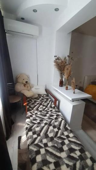 Garsonieră decomandată în Politehnica