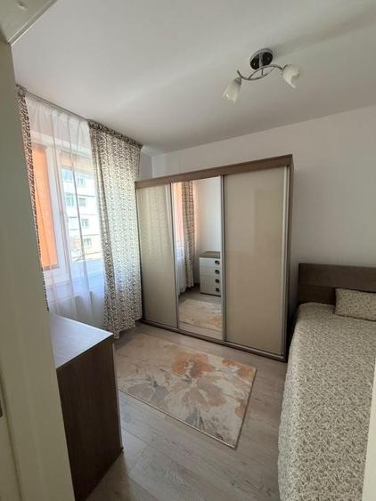 Inchiriez apartament cu 2 camere - 4