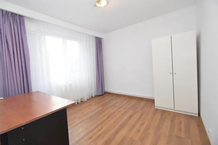 Apartament cu 3 camere decomandat, mobilat în Crângași