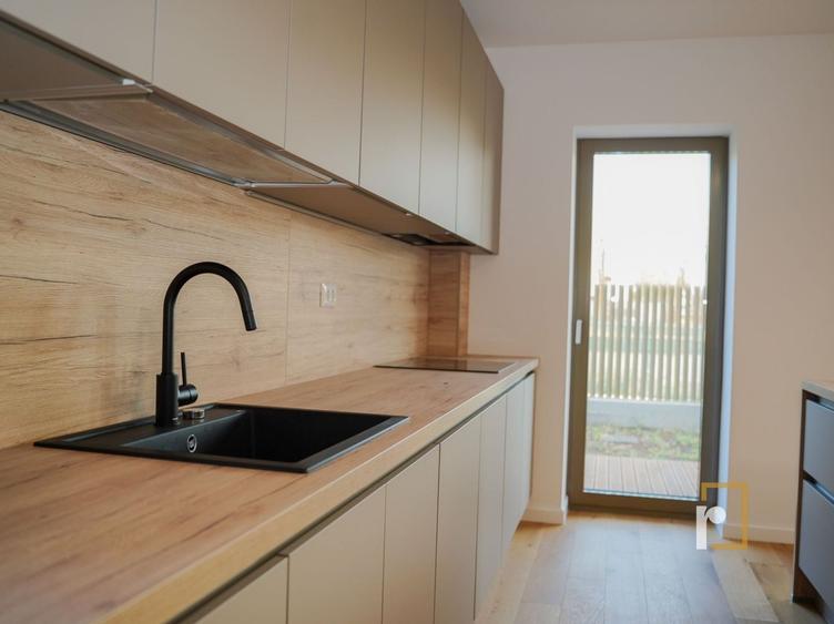 Apartament cu 2 camere semidecomandat, mobilat în Băneasa