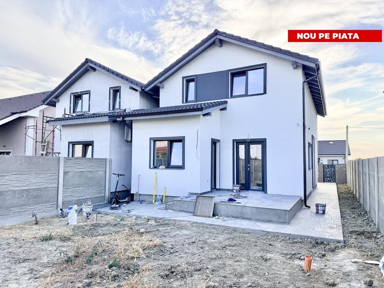 Duplex cu 4 camere cu Teren 275 Mp în Urseni