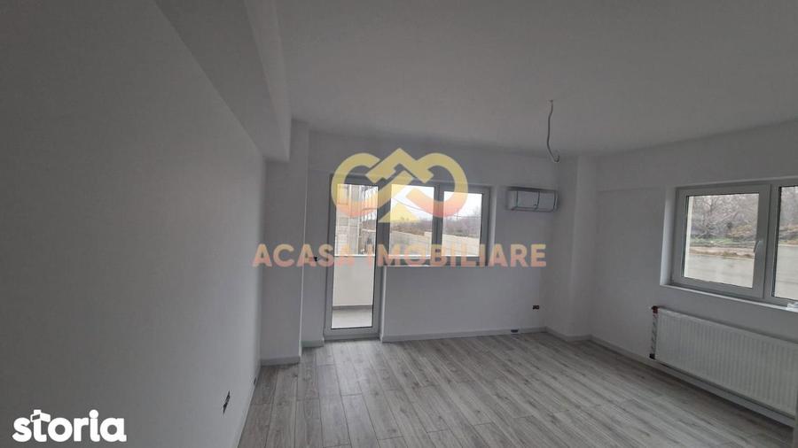 Apartament cu 3 camere decomandat în Galata