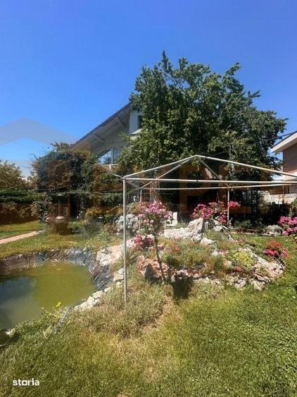 Casă cu 4 camere în Palazu Mare