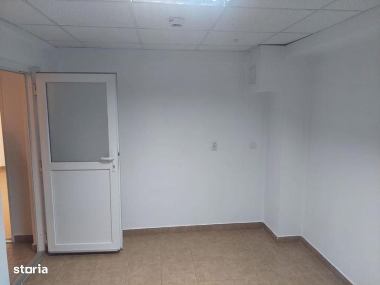 Spațiu comercial, de 84 mp, în Sărari