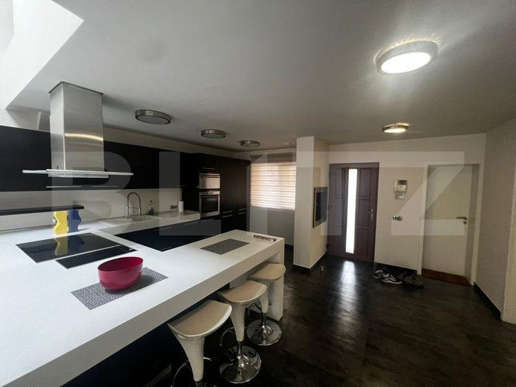Duplex cu 5 camere cu Canalizare în Aradului
