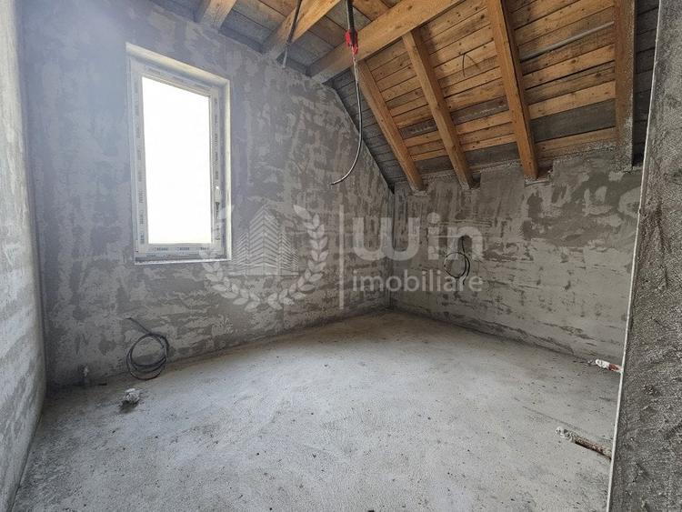 Casă individuală cu 4 camere cu Canalizare în Aiton
