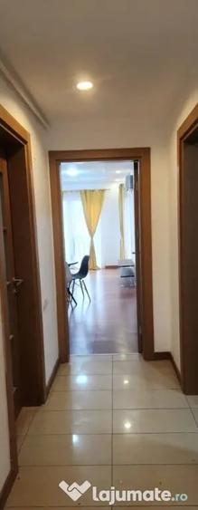 Apartament cu 3 camere în Ștefăneștii de Jos